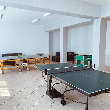 Owr Universal * Łazy