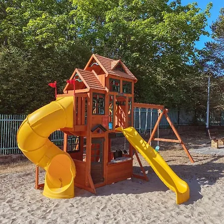 Owr Universal Semesterpark Łazy