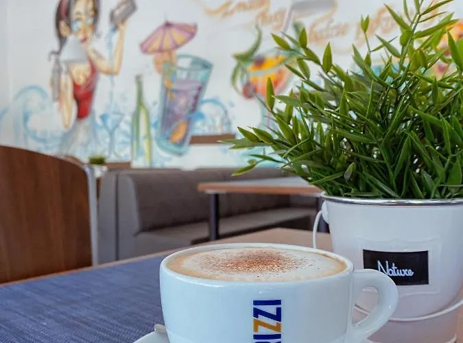 Owr Universal Tatil parkı Łazy