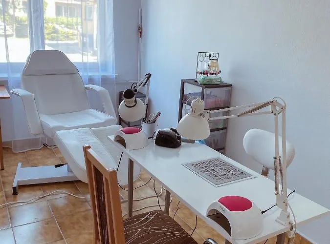 Owr Universal * Łazy