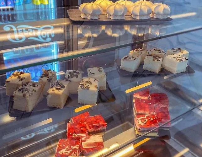 Owr Universal * Łazy